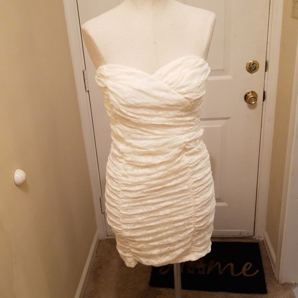 Forever 21 Dresses & Skirts - Cream dress